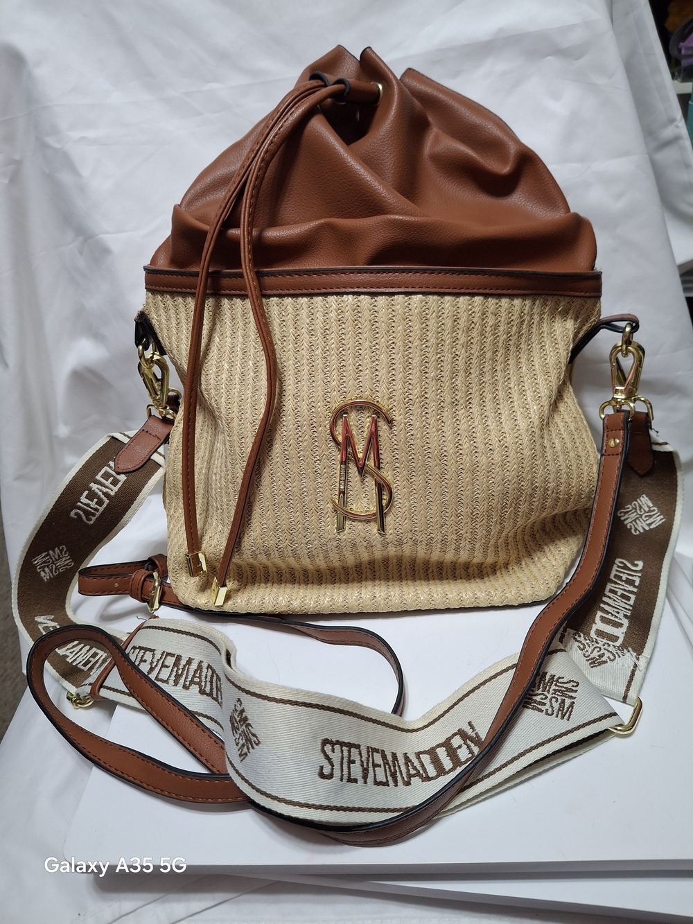 Steve Madden Tan Brown Raffia Drawstring Bucket Shoulder Bag